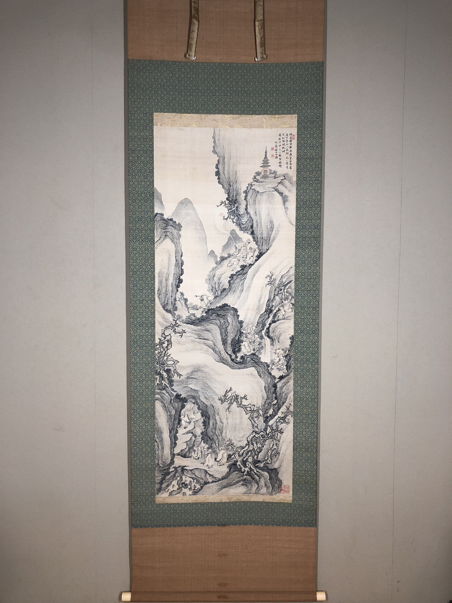 田能村直入 山水中阿羅漢図｜古美術・掛け軸の販売・買取・鑑定