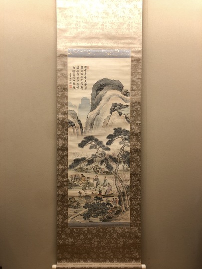 掛け軸 青山芳友 富獄松鯉図 絹本 希少 軸装 茶道具 掛軸 美品 です。 掛け軸 青山芳友 富獄松鯉図 絹本 希少 軸装 茶道具 掛軸 美品