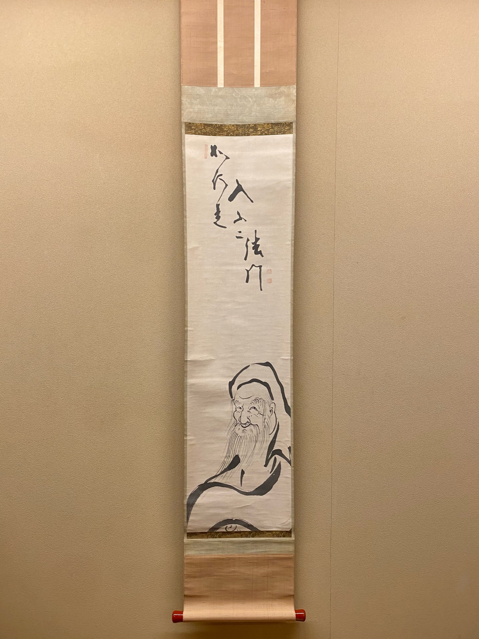 白隠慧鶴 維摩図|古美術・掛け軸の販売・買取・鑑定-松本松栄堂 白隠慧鶴 維摩図|古美術・掛け軸の販売・買取・鑑定-松本松栄堂