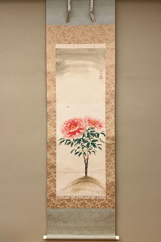 村上華岳 牡丹ニ蜂ノ図